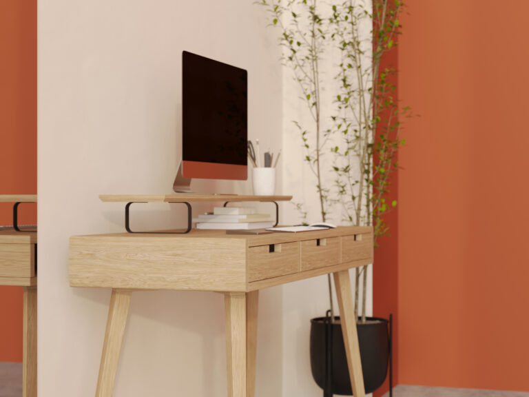 Bureau en chêne avec 3 tiroirs