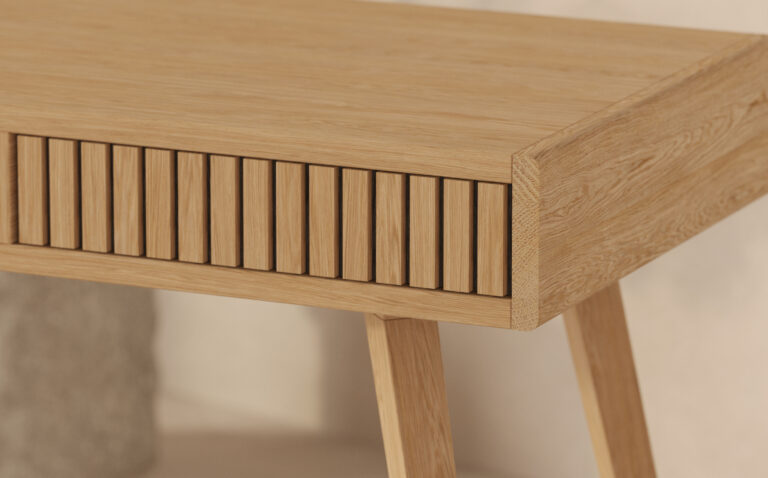 Bureau moderne avec façades de tiroirs en lames de chêne
